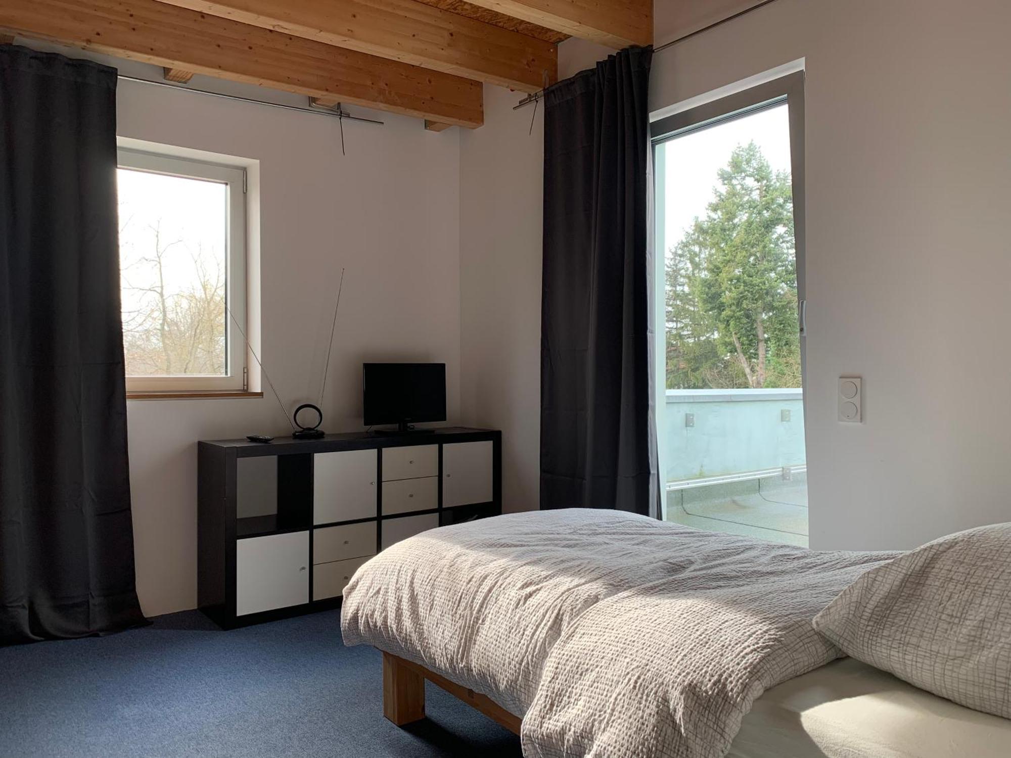 A Cozy Room In A Modern House พอทสดัม ภายนอก รูปภาพ
